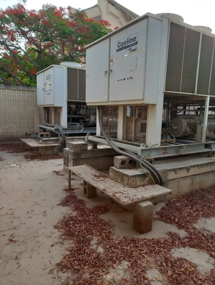 Air-cooled chillers on site for maintenance